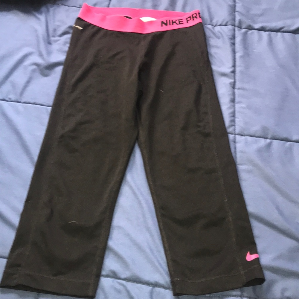 Nike Pro dri-fit cropped leggings, size small